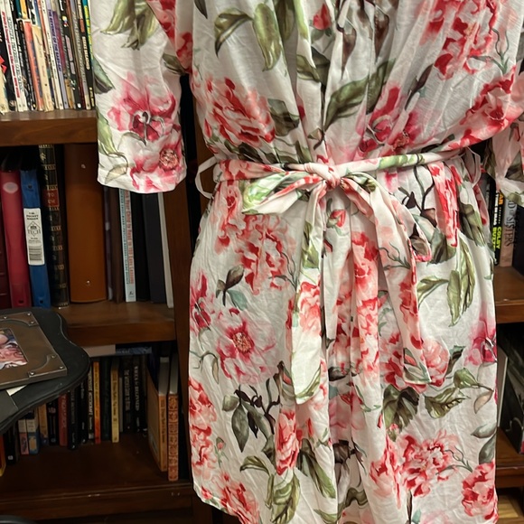 Show Me Your MuMu Robe - Picture 3 of 9